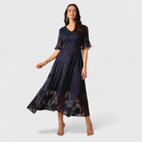 שמלת מקסי תחרה עם קפלים ונצנצים