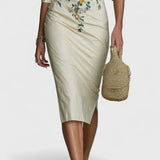 שמלה אלגנטית של שירה