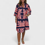 שמלת אביב זוהרת של יעל