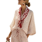 סט קיץ מנוקד עם מכנסיים קצרים וצעיף