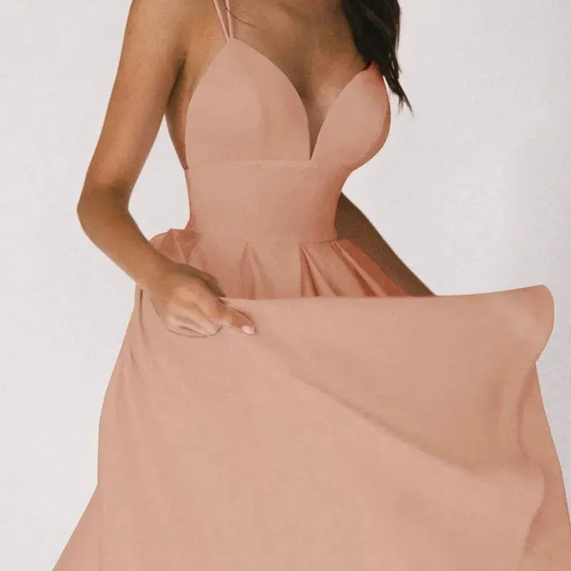 שמלת מידי עם צווארון וי של נואם