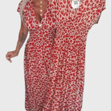 שמלת נמר אלגנטית עם צווארון וי