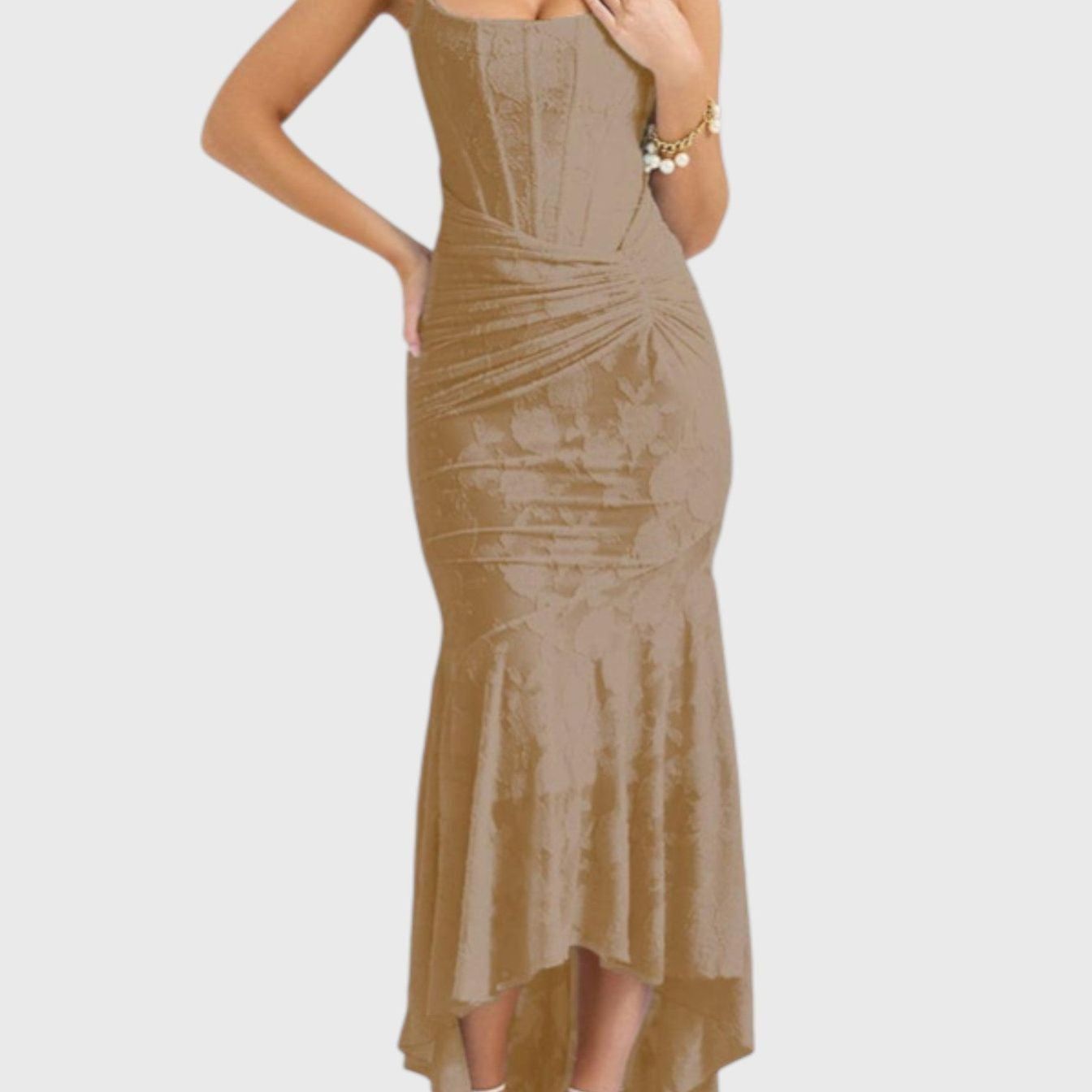 שמלת פרחונית כחולה של רומי