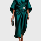 שמלת סאטן מנצנצת של שירה