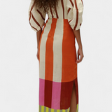 אליסון שמלה רכה עם מחשוף קדמי ושרוולים תפוחים